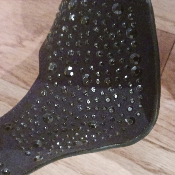 High heels - Picture 3 of 3